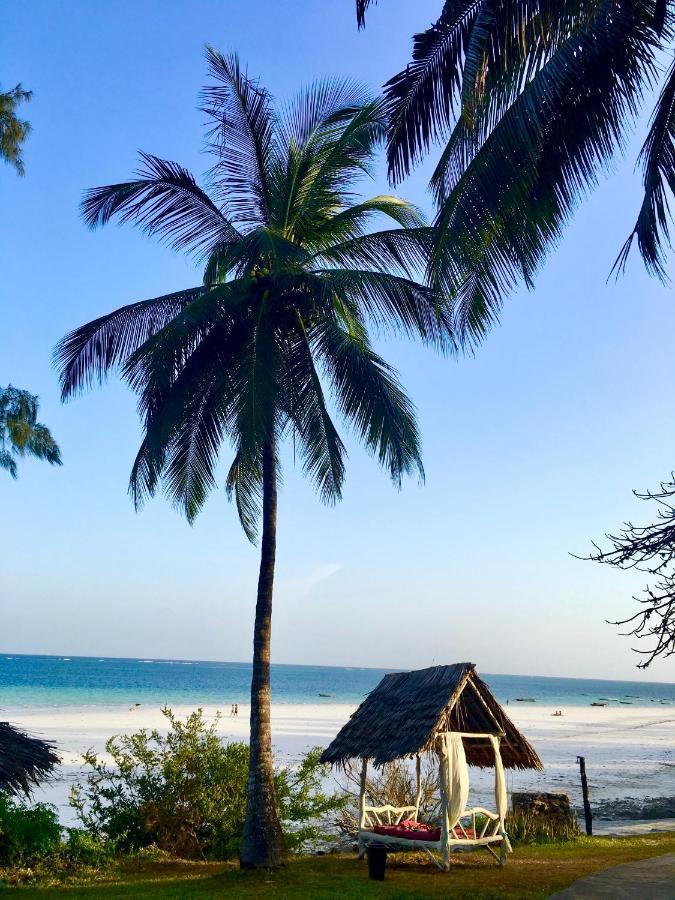 Eleven Pearl Boutique Hotel & Spa Diani Beach Luaran gambar