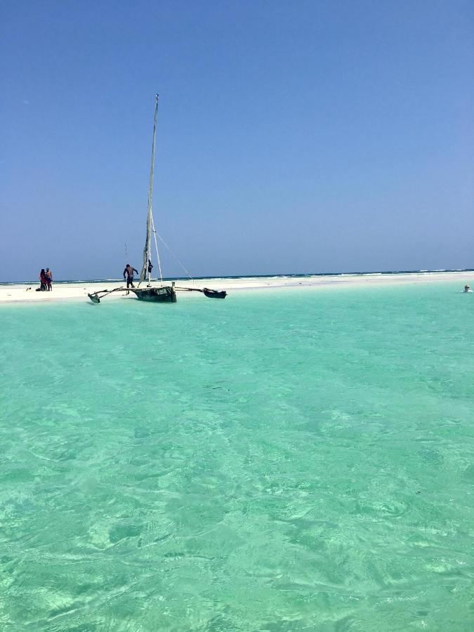 Eleven Pearl Boutique Hotel & Spa Diani Beach Luaran gambar
