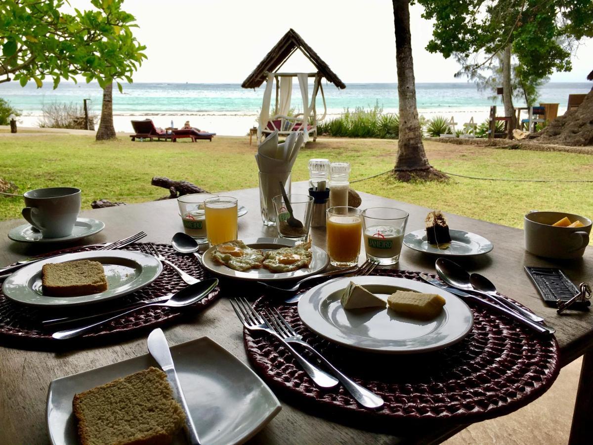 Eleven Pearl Boutique Hotel & Spa Diani Beach Luaran gambar