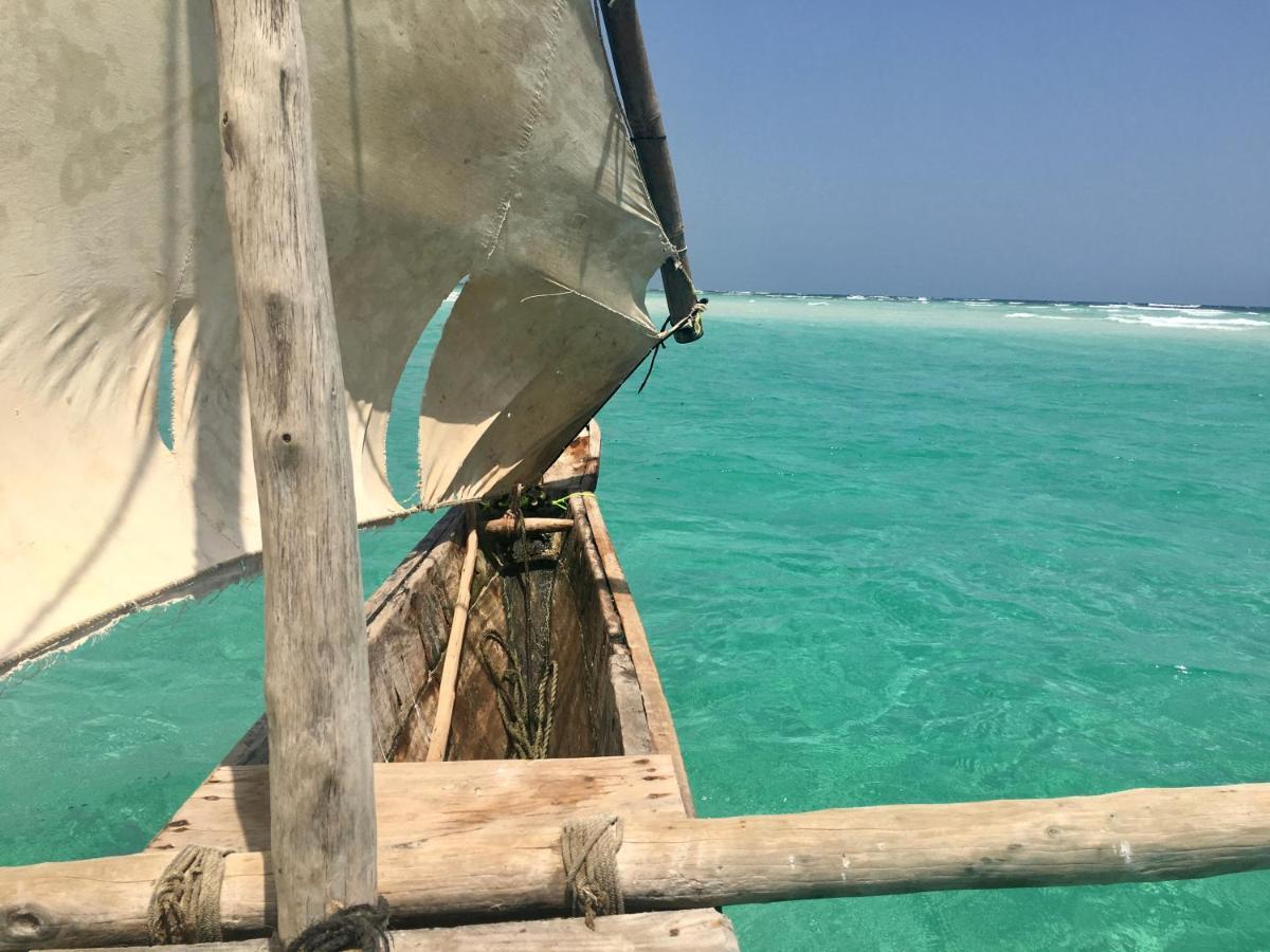 Eleven Pearl Boutique Hotel & Spa Diani Beach Luaran gambar