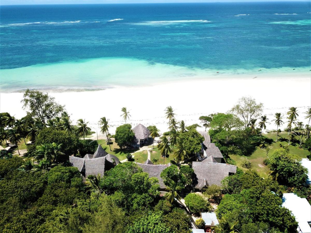 Eleven Pearl Boutique Hotel & Spa Diani Beach Luaran gambar