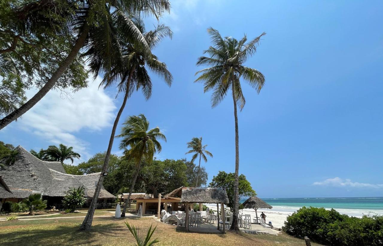 Eleven Pearl Boutique Hotel & Spa Diani Beach Luaran gambar