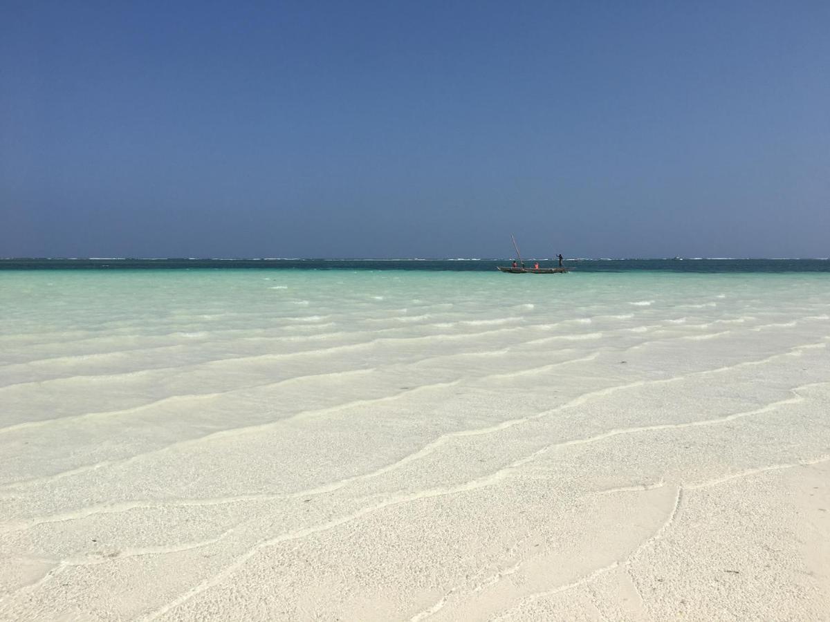Eleven Pearl Boutique Hotel & Spa Diani Beach Luaran gambar