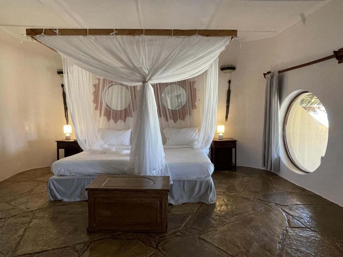 Eleven Pearl Boutique Hotel & Spa Diani Beach Luaran gambar