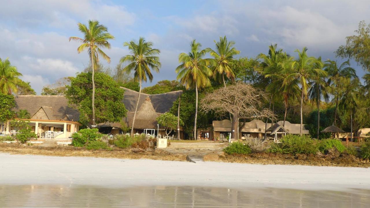 Eleven Pearl Boutique Hotel & Spa Diani Beach Luaran gambar