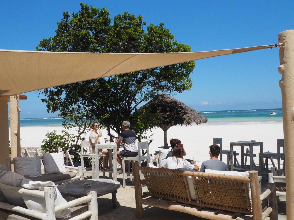 Eleven Pearl Boutique Hotel & Spa Diani Beach Luaran gambar