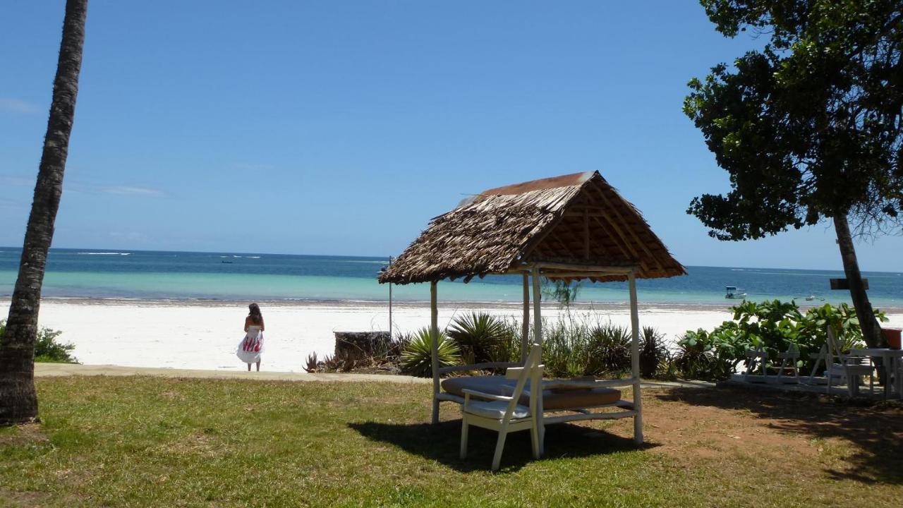 Eleven Pearl Boutique Hotel & Spa Diani Beach Luaran gambar