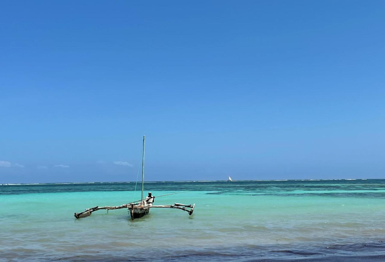 Eleven Pearl Boutique Hotel & Spa Diani Beach Luaran gambar