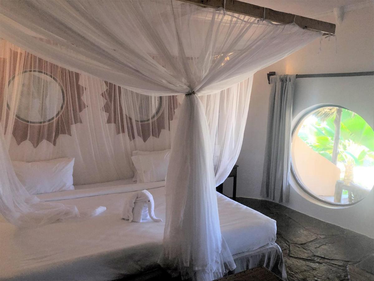 Eleven Pearl Boutique Hotel & Spa Diani Beach Luaran gambar