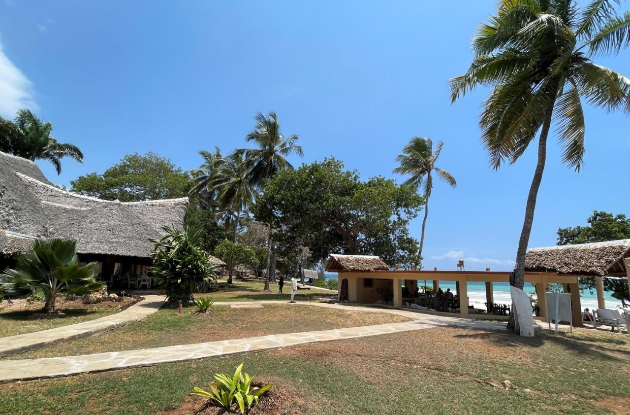 Eleven Pearl Boutique Hotel & Spa Diani Beach Luaran gambar