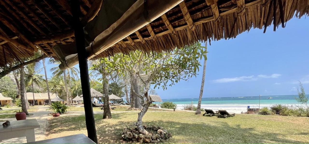 Eleven Pearl Boutique Hotel & Spa Diani Beach Luaran gambar