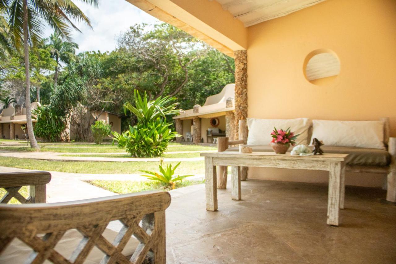 Eleven Pearl Boutique Hotel & Spa Diani Beach Luaran gambar